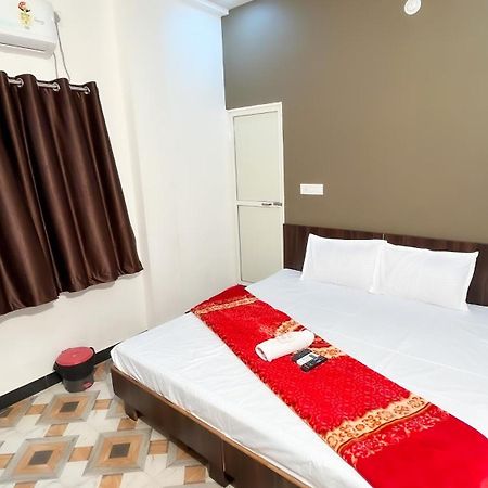 Hotel Rudraksh ウッジャイン エクステリア 写真