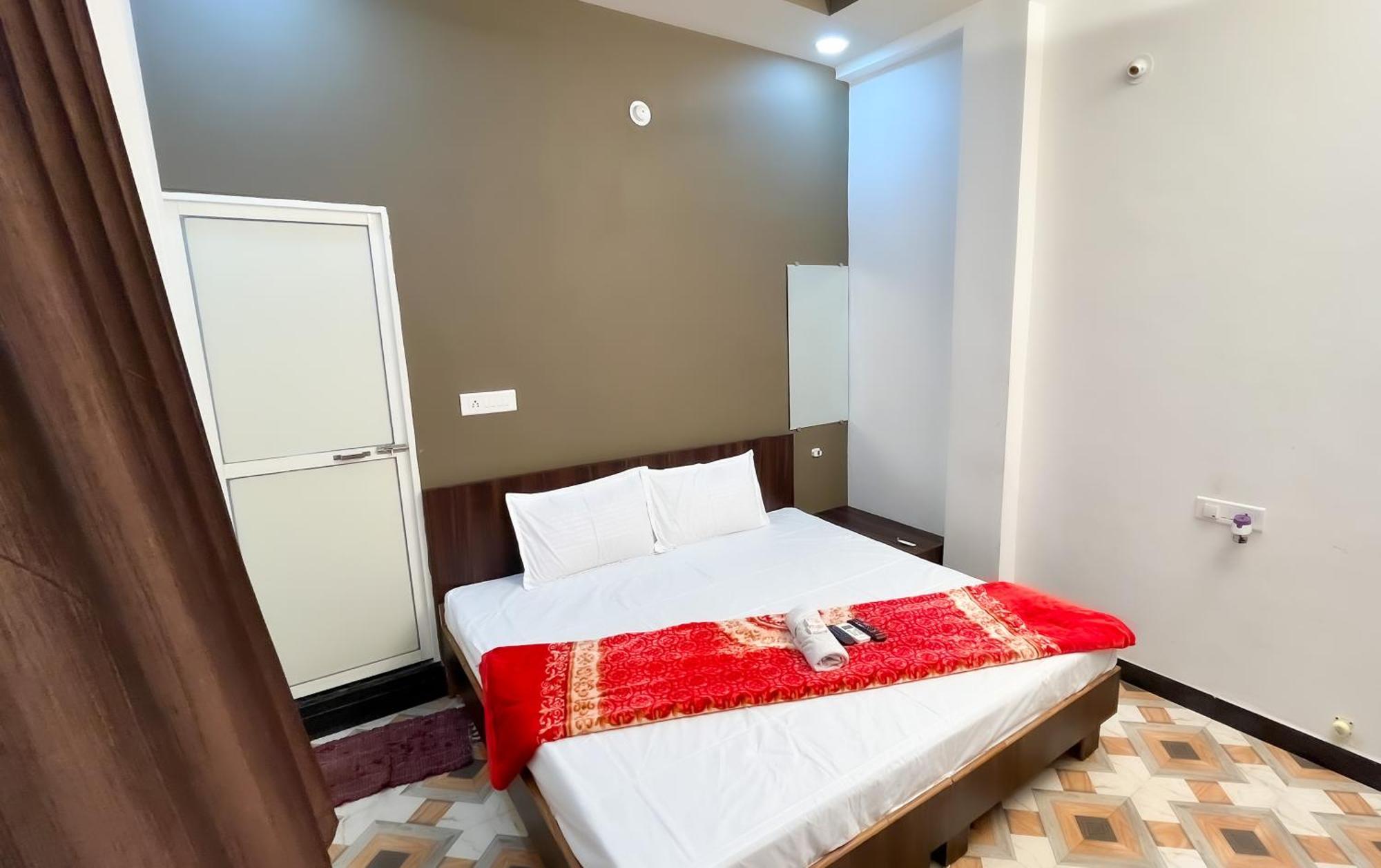 Hotel Rudraksh ウッジャイン エクステリア 写真